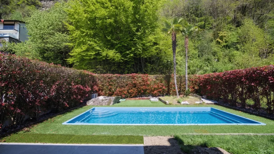 Wunderschönes Haus mit 5,5 Zimmern und Pool in Brione sopra Minusio