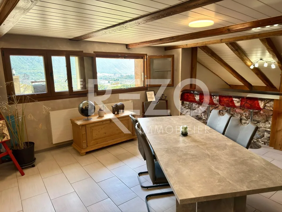 Casa di villaggio atipica con vista panoramica superba! Ollon, Cran-Montana, VS