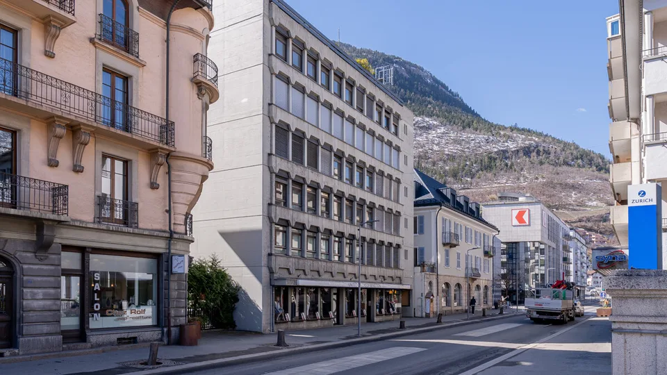 Proprietà commerciale polivalente nel centro di Visp