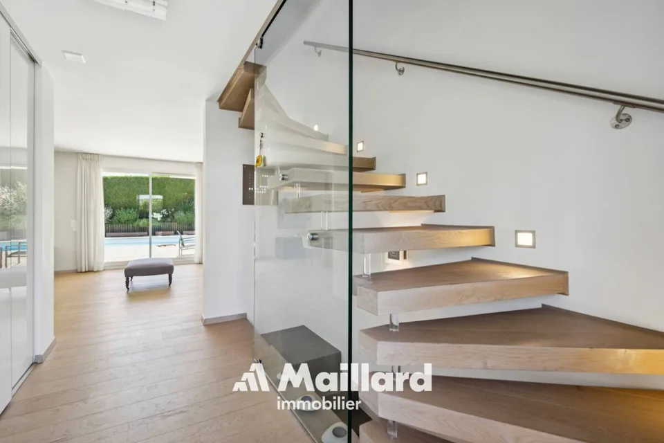 Prächtige moderne Villa in Founex – Foto 8 von 18