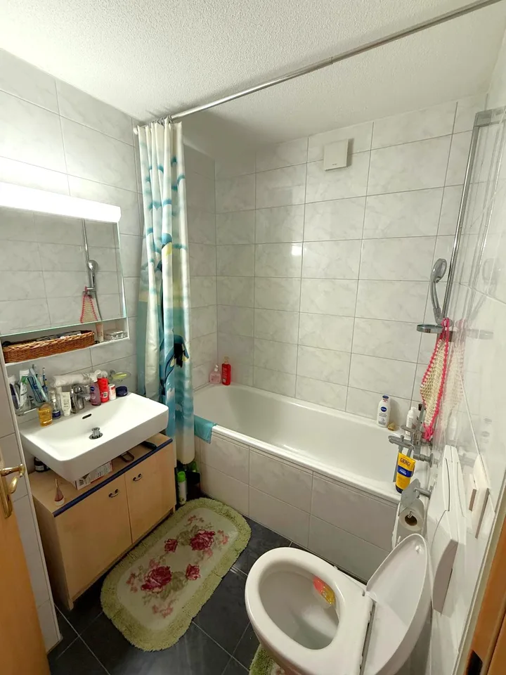 Attraktive 4.5-Zimmer-Wohnung mit Balkon, Garage und viel Stauraum