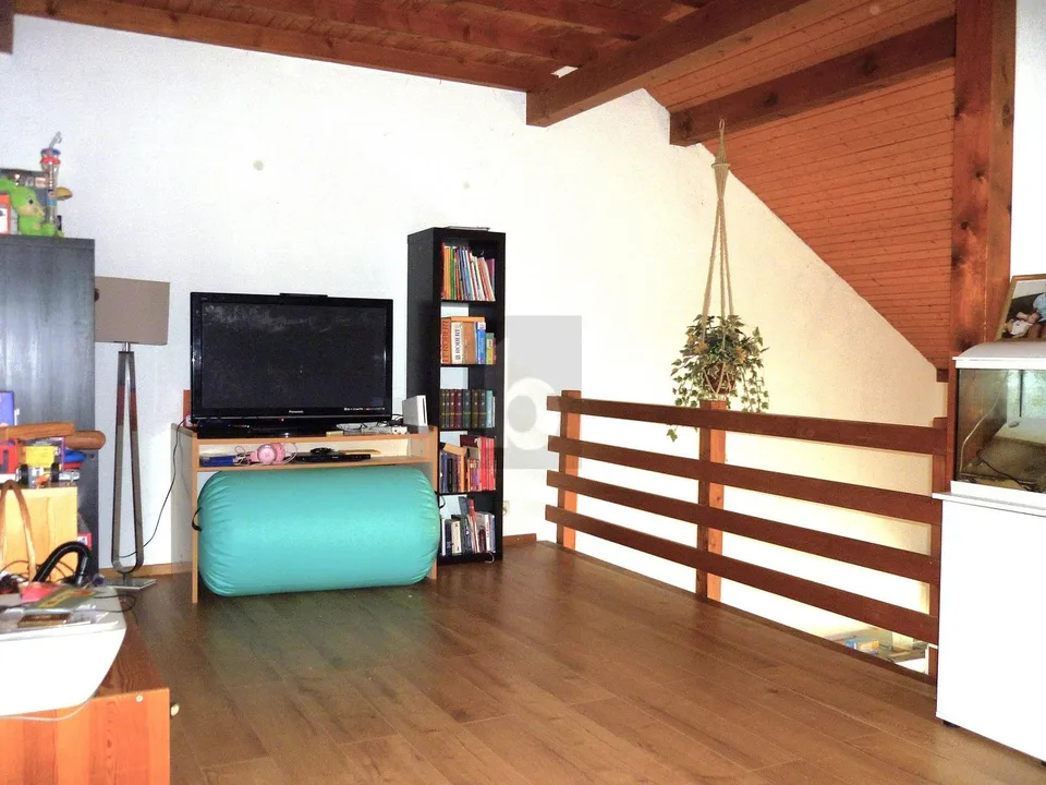 TRIPLEX SPACIEUX, CALME, DISPONIBILITÉ À CONVENIR