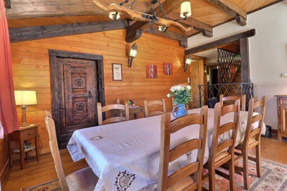Chalet di 9 locali, vicino al centro – foto 10 di 30