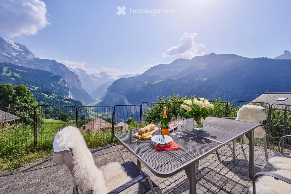 Atemberaubendes 7,5-Zimmer-Alpen-Chalet mit Panoramablick auf die Berge in Wengen