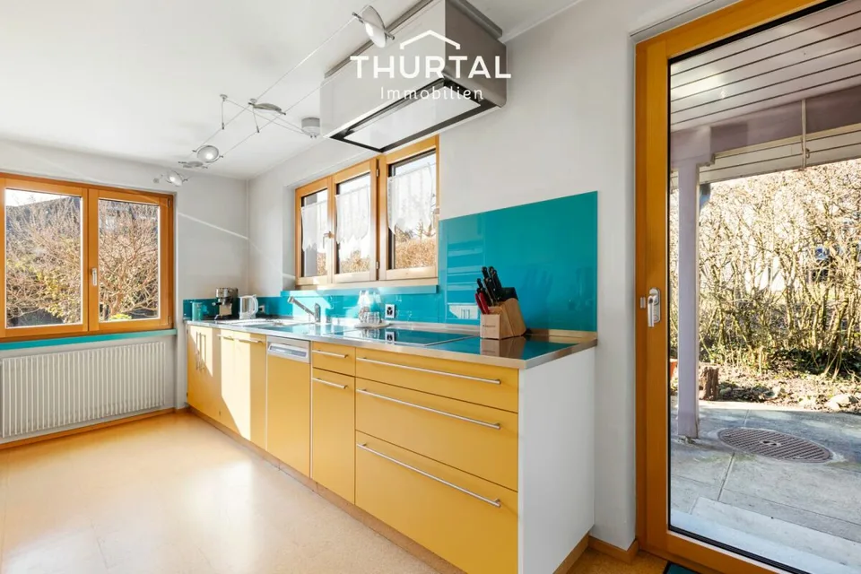 Grosszügiges 7.5 Zimmer Einfamilienhaus mit Garten und moderner Energietechnik