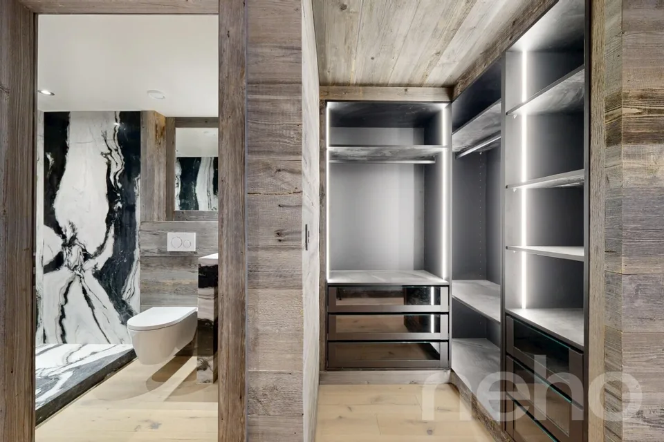 Rare opportunity – Exceptional apartment in the heart of Crans-Montana – photo 17 of 20