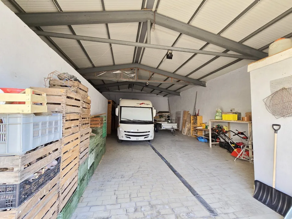 Garage doppio e grande capanno convertibile – foto 7 di 7