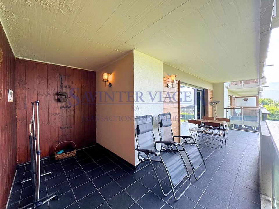 Appartement 91 m², terrasse 20 m2. Proche centre - Vue Alpes