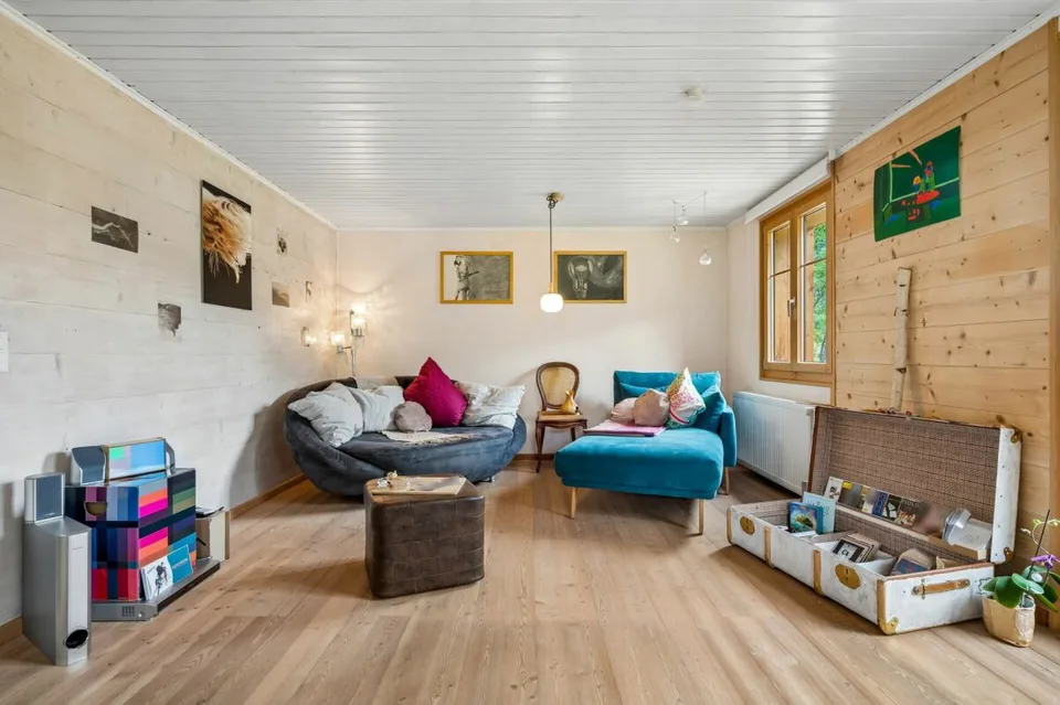 Vivere e affittare: Chalet affascinante di 4,5 locali con appartamento annesso di 2,5 locali – foto 6 di 14
