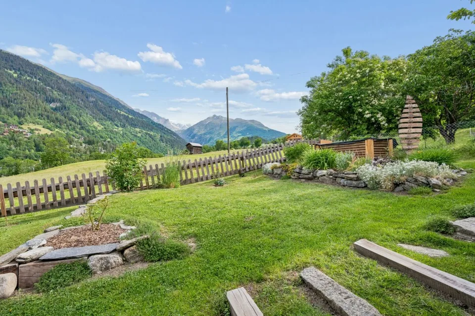 Vivere e affittare: Chalet affascinante di 4,5 locali con appartamento annesso di 2,5 locali – foto 11 di 14