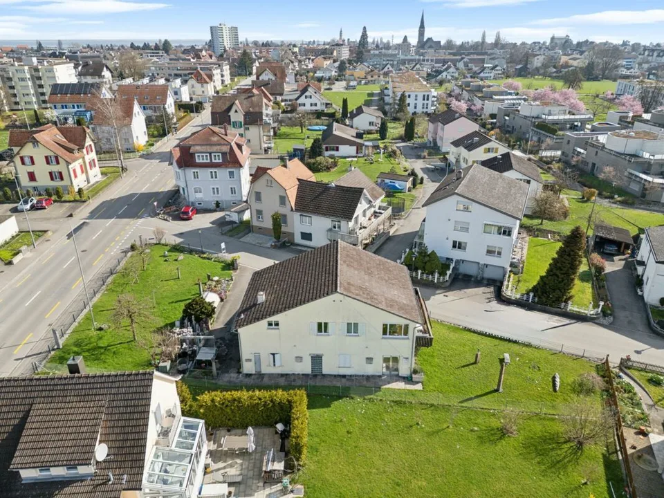 WOHNEN UND ARBEITEN AN SONNIGER LAGE