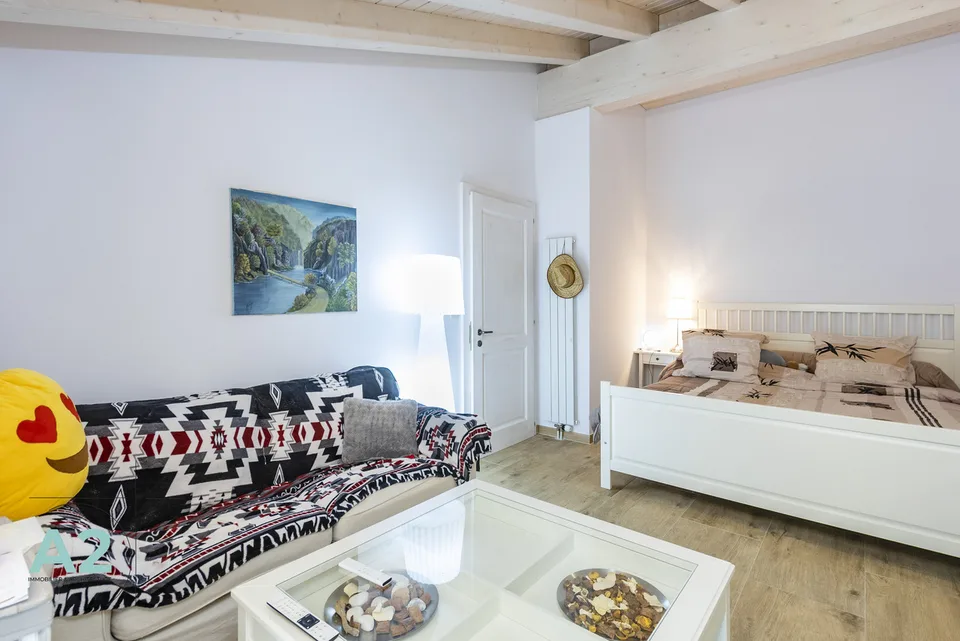 Chalet von hohem Standard mit 9 Zimmern, Außenpool und Jacuzzi – Foto 10 von 19