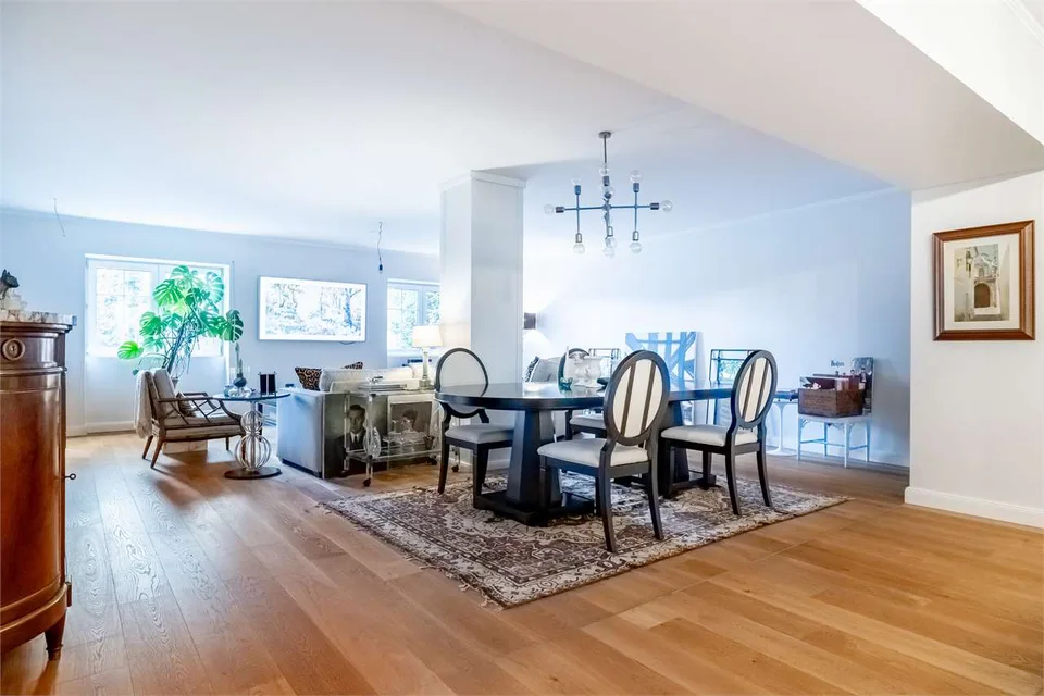 Schönes vollständig renoviertes Haus