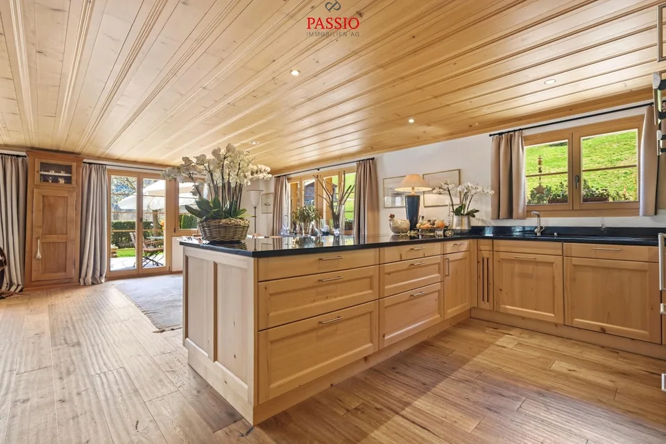 Chalet exclusif de 8,5 pièces avec potentiel d'annexe et jardin de rêve