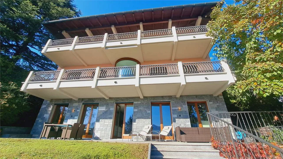 Villa con piscina a Massagno - Villa with Swimming Pool in Massagno