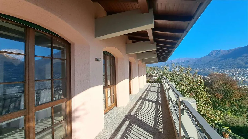 Villa con piscina a Massagno - Villa with Swimming Pool in Massagno – foto 11 di 13