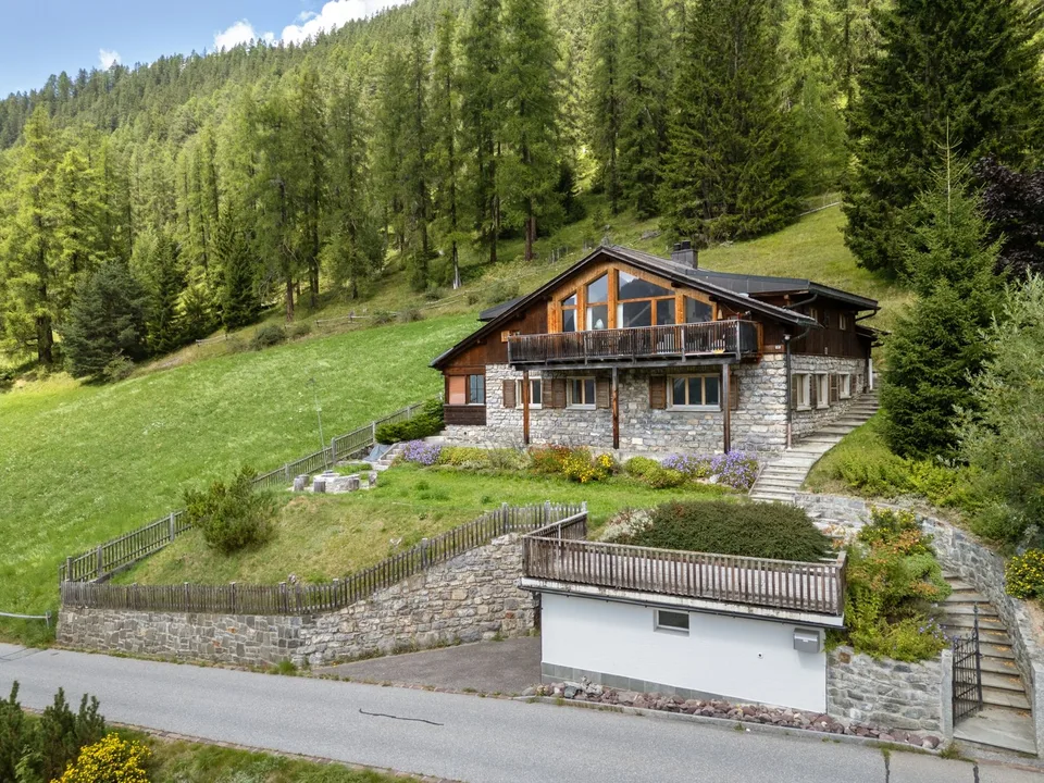 Un rifugio con vista infinita a Davos Wiesen – foto 8 di 9