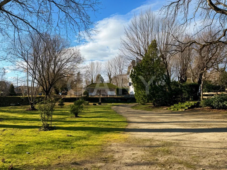 Proprietà di carattere – foto 6 di 13