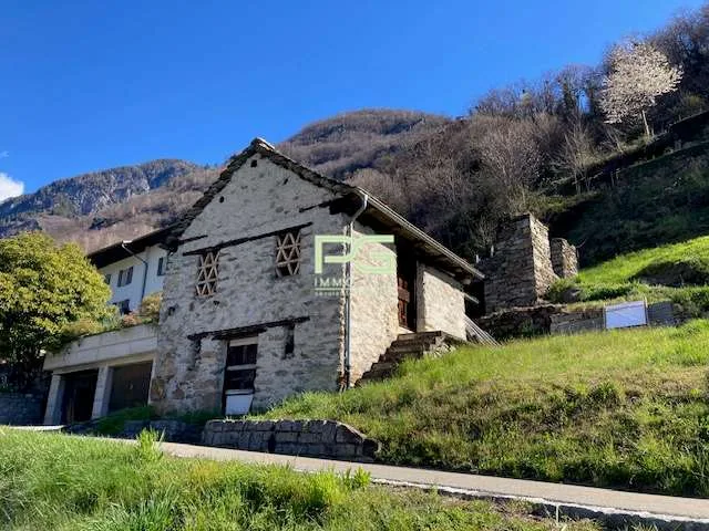 Stalla in vendita