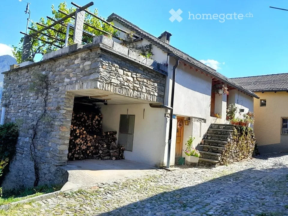 Charmantes Haus mit Terrasse, Garage und schöner Aussicht