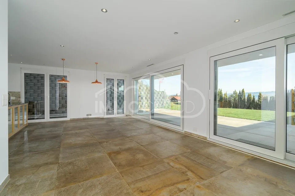 Das Standing mit Seeblick! ANGEBOT AUF IHRE NOTARKOSTEN CHF 1'000.-!