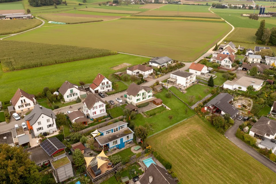 Ampio terreno edificabile a Winznau – foto 6 di 7