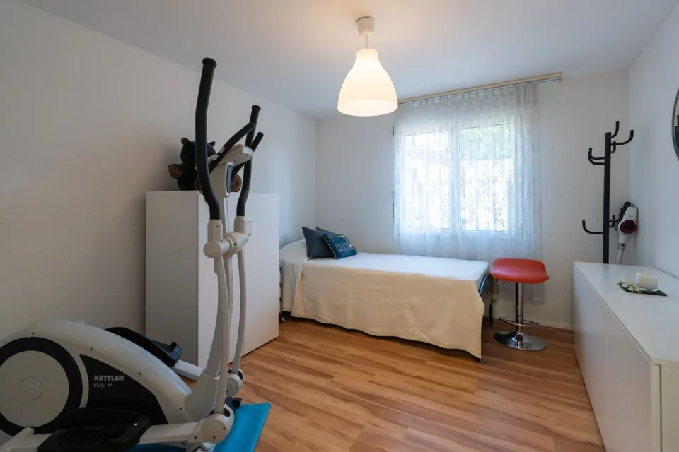 Espace pour vivre – maison mitoyenne bien entretenue dans un emplacement attractif. – photo 10 sur 26