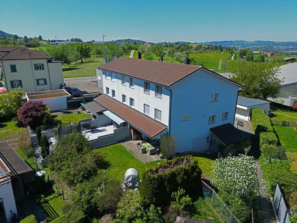 Espace pour vivre – maison mitoyenne bien entretenue dans un emplacement attractif. – photo 21 sur 26
