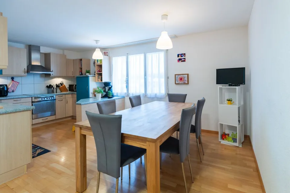 Espace pour vivre – maison mitoyenne bien entretenue dans un emplacement attractif. – photo 6 sur 26