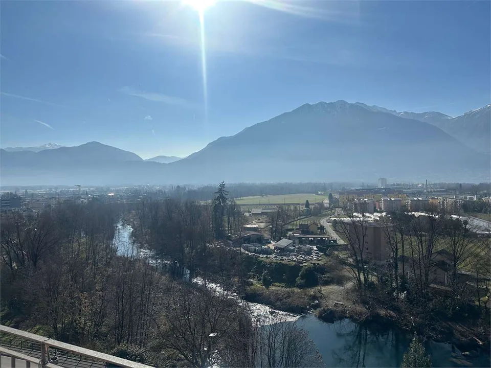Gordola - Maison unifamiliale à l'état brut avec vue lac splendide