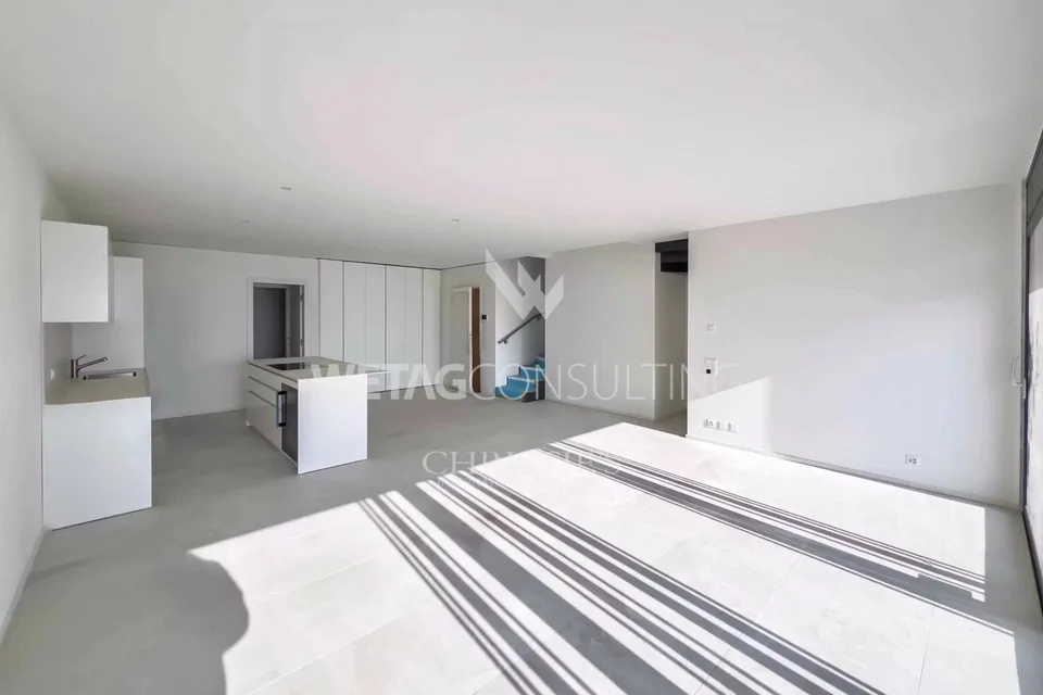 Lugano-Carona: moderne Duplex-Wohnung mit spektakulärem Blick auf den Luganersee zu verkaufen