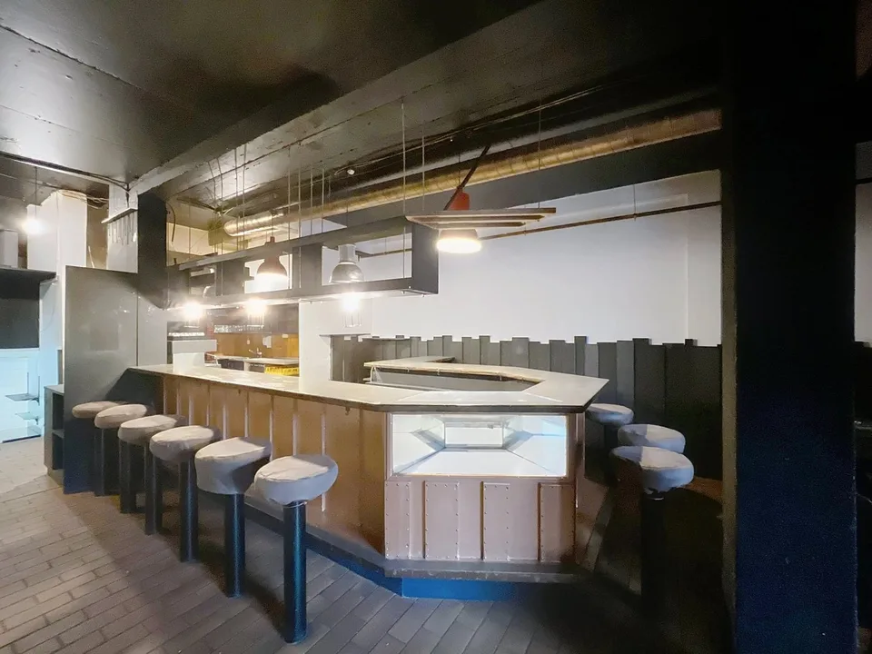 Locale commerciale - ristorante che beneficia di una magnifica posizione