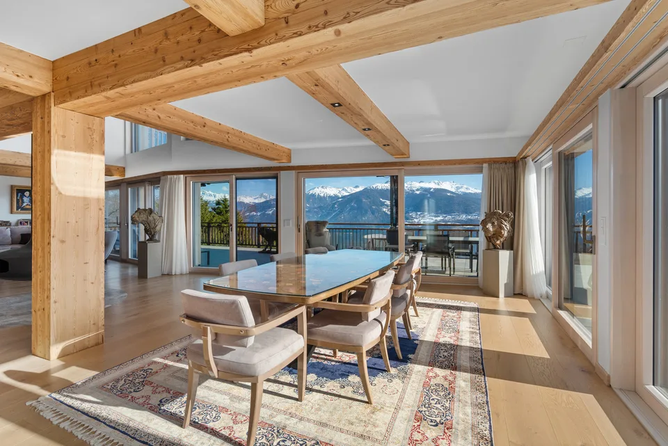Chalet de prestige à Mayens d'Arbaz - Piscine et Vue imprenable
