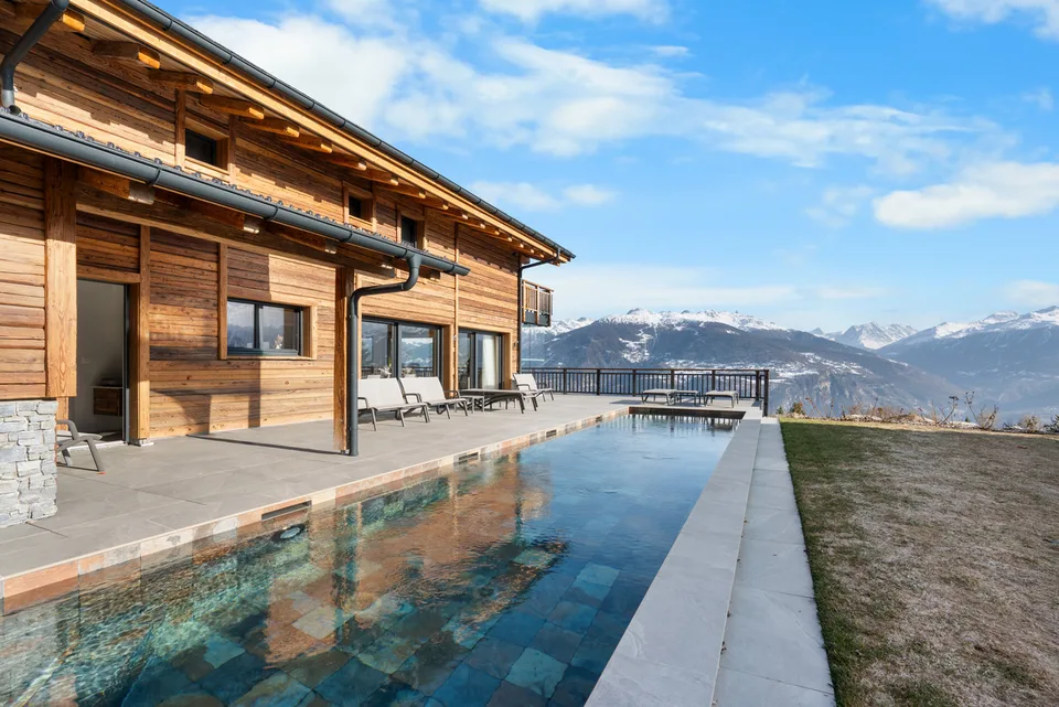 Chalet de prestige à Mayens d'Arbaz - Piscine et Vue imprenable