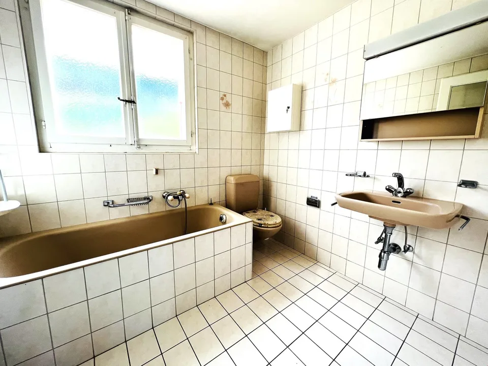Offerta unica! Casa spaziosa da ristrutturare - 2 appartamenti con 6.5 camere – foto 15 di 16