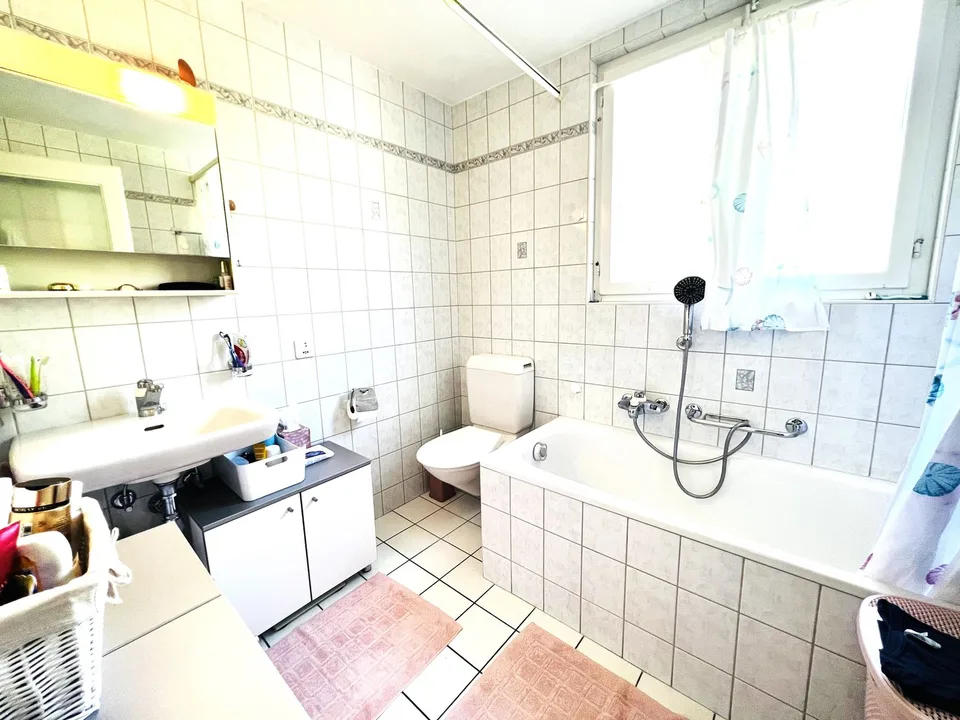 Offerta unica! Casa spaziosa da ristrutturare - 2 appartamenti di 6.5 locali
