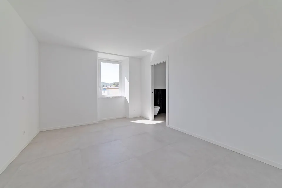 Neubau: Wunderschöne 3.5 Zimmer mit Garten