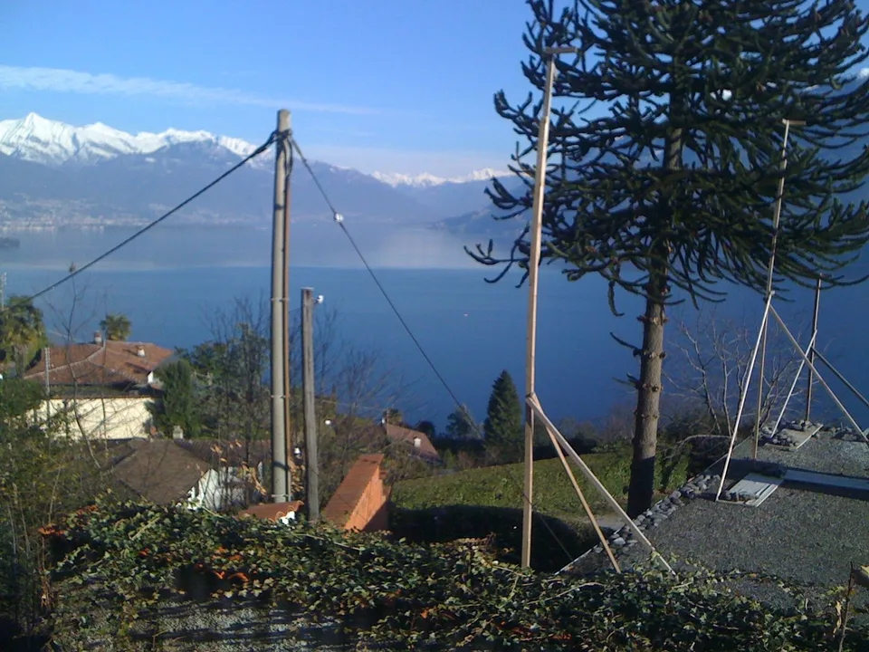 Wiesen- und Waldgrundstück mit einmaliger Sicht in Brissago