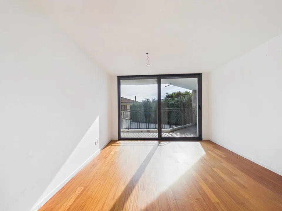 CASA CONTIGUA SU 3 PIANI CON GIARDINO E SPAZIO IDEALE PER STUDIO O ATTIVITA' INDIPENDENTE – foto 20 di 30