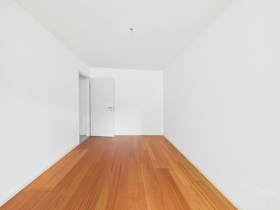 CASA CONTIGUA SU 3 PIANI CON GIARDINO E SPAZIO IDEALE PER STUDIO O ATTIVITA' INDIPENDENTE – foto 29 di 30