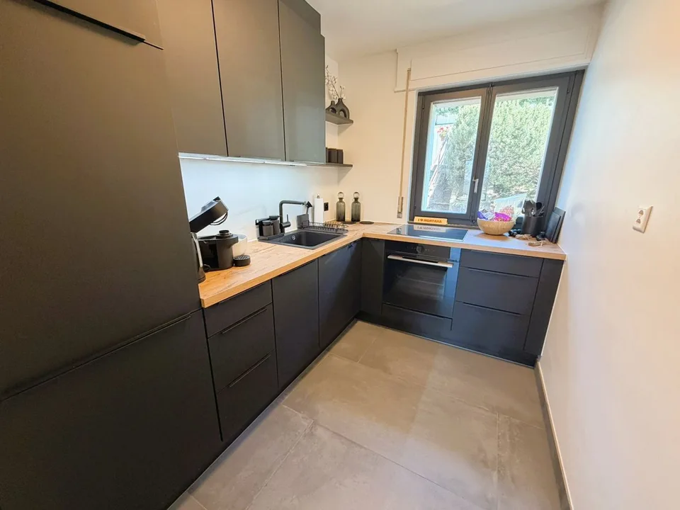 Magnifique 3.5 pces totalement rénové - Spacieux & Lumineux - Endroit calme - Bien situé - Belle vue – photo 9 sur 21