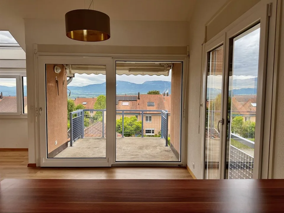 Großes Dachgeschoß-Duplex mit 5 Zimmern
