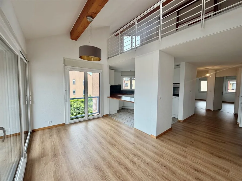 Grande duplex attico di 5 camere – foto 6 di 13