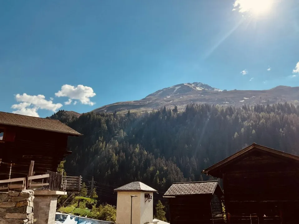 Casa di villaggio con due appartamenti separati