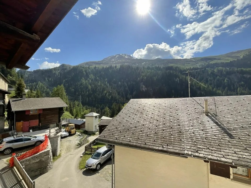 Casa di villaggio con due appartamenti separati