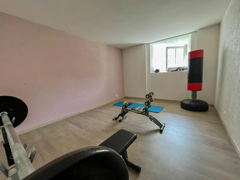 Bello appartamento di 4.5 locali con giardino privato – foto 7 di 13