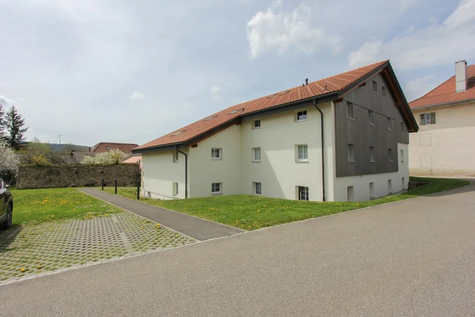 Bello appartamento di 4.5 locali con giardino privato – foto 11 di 13