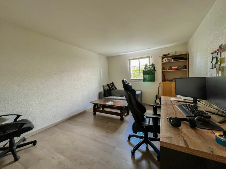 Bello appartamento di 4.5 locali con giardino privato – foto 6 di 13