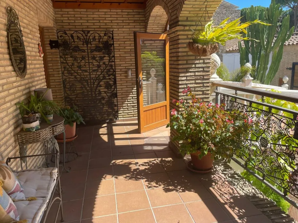 Villa esclusiva e rinnovata di alta qualità in una posizione molto richiesta nel sud della Spagna