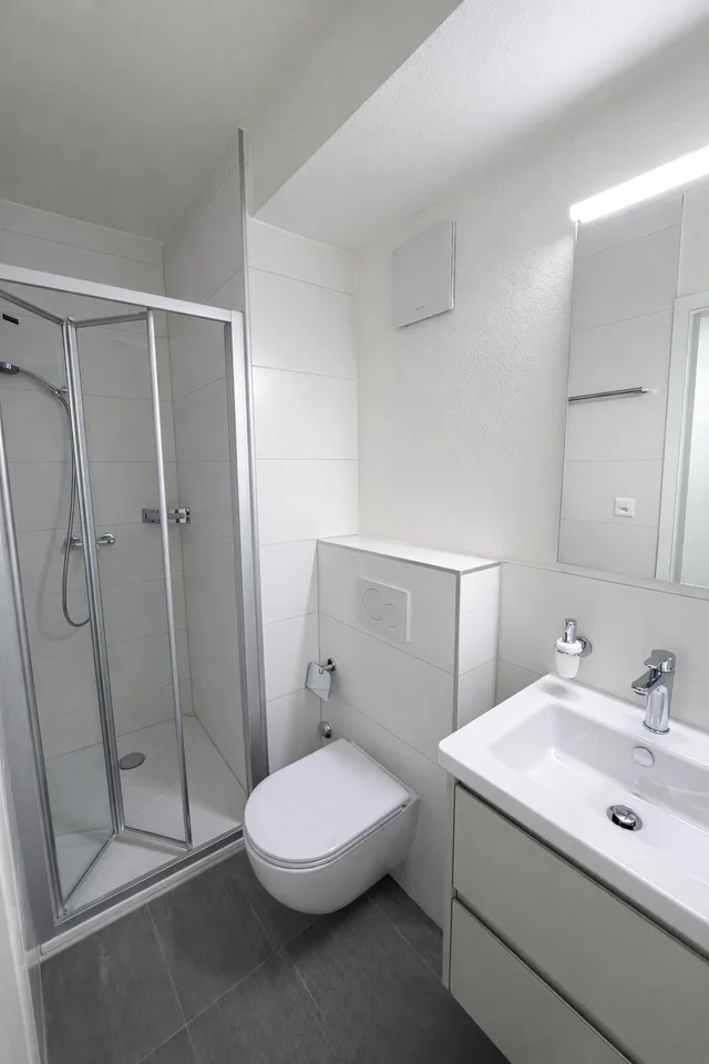 Wohnung 4.5 Zimmer renoviert im Herzen von Sierre – Foto 13 von 14